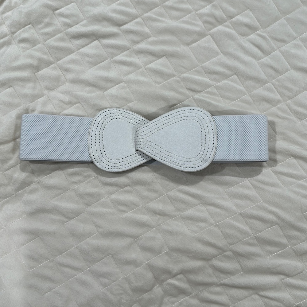 White elastic waist belt